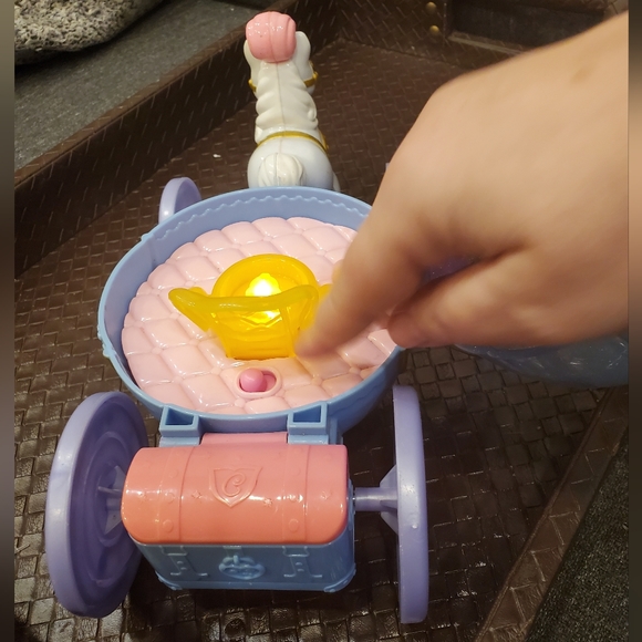 Fisher-Price Little People Disney Princess, Cinderella's Coach - Picture 10 of 10